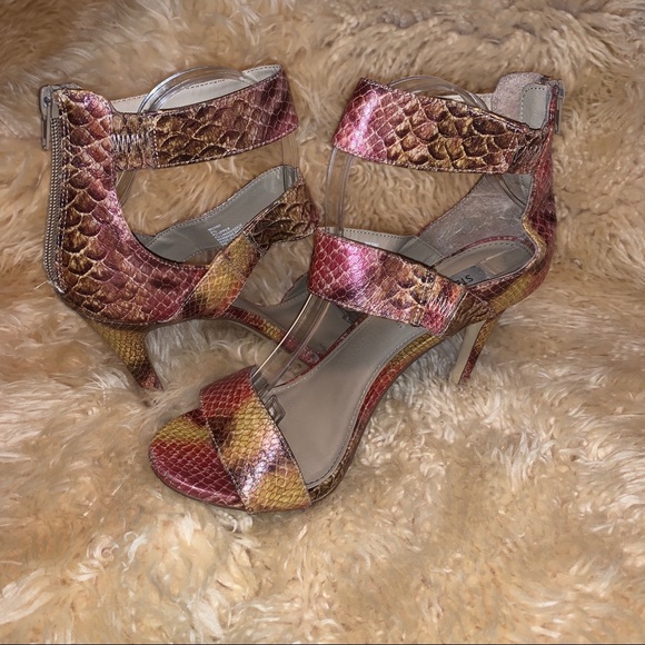 Snake Skin Stilettos - Picture 4 of 5